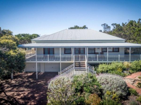 3 Banksia Court